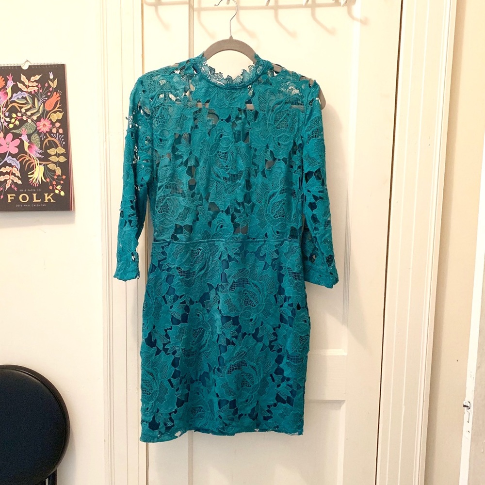 Lace turquoise party dress